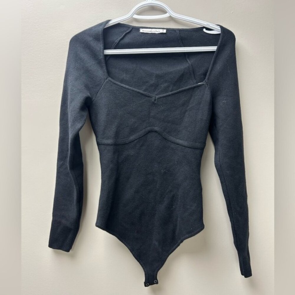 Abercrombie &‎ Fitch Black Sweetheart Ribbed Long Sleeve Bodysuit
